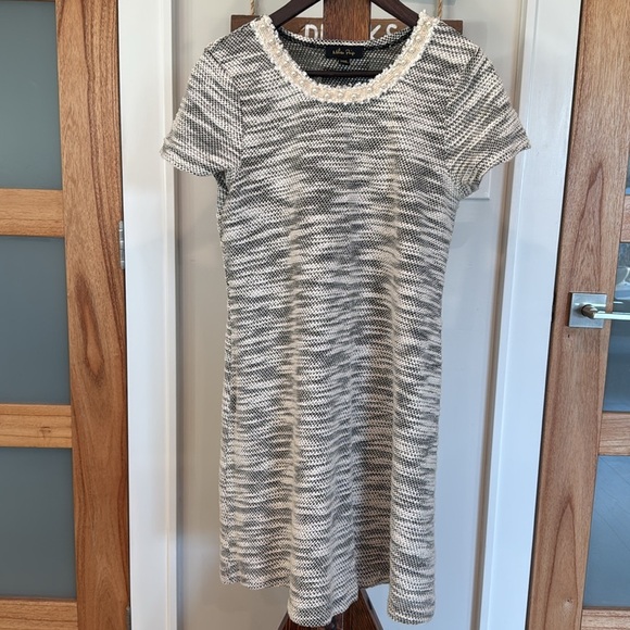 Melissa Paige Women’s“A-Line” Textured Cotton Mini Dress Pearl Trim Medium EUC - Picture 1 of 10
